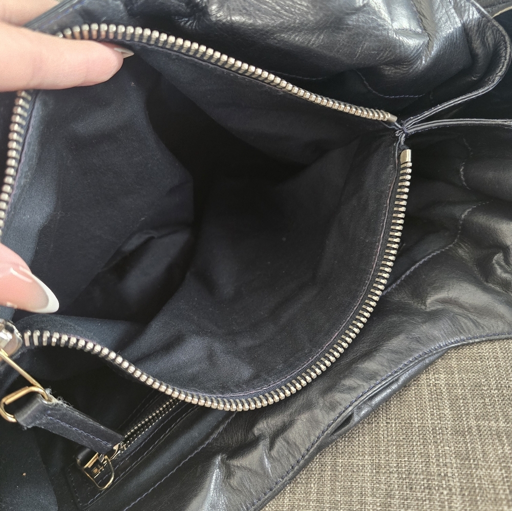Elegant Celine Black and Brown Leather Tote Bag - Picture 13 of 15